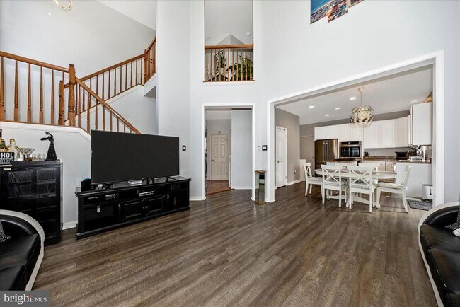 Building Photo - 1504 Larel Ct