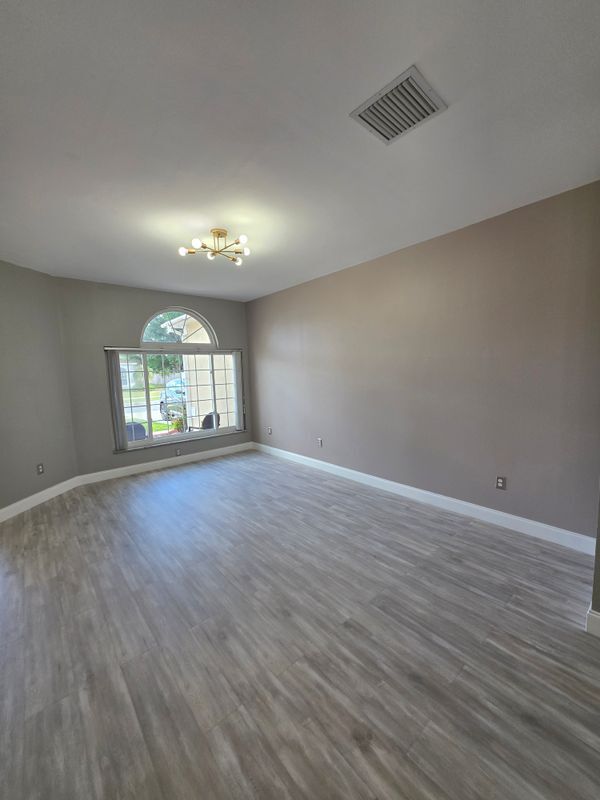 Building Photo - 1634 Sand Hollow Ln