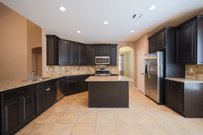 Building Photo - 6707 Hunters Creek Ln