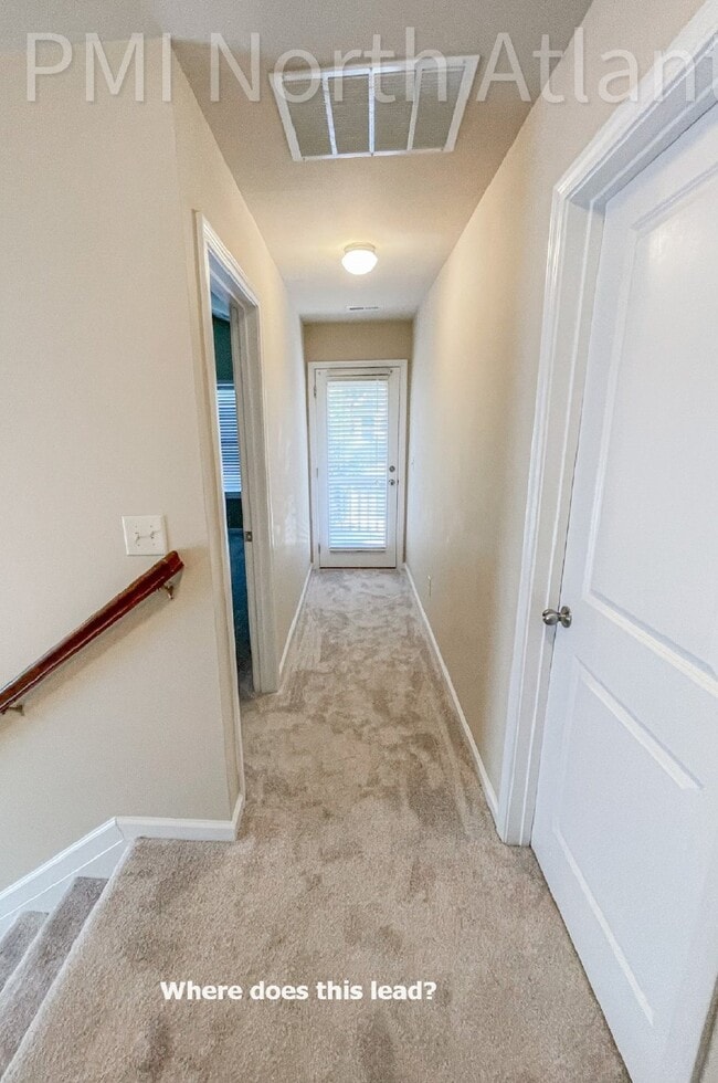 Building Photo - 328 Privet Cir