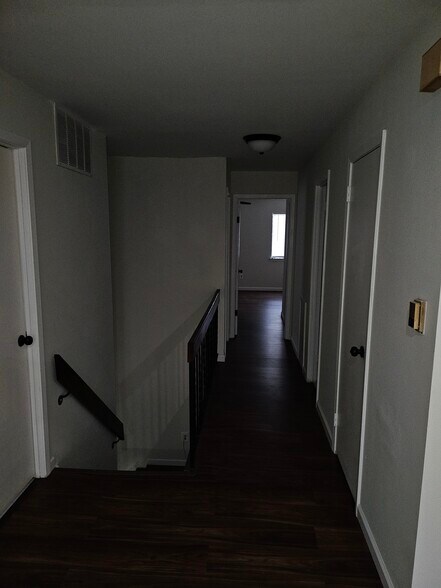 Building Photo - 1710 Tracey St