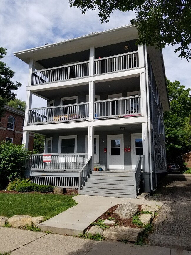 Primary Photo - 138 N Breese Ter