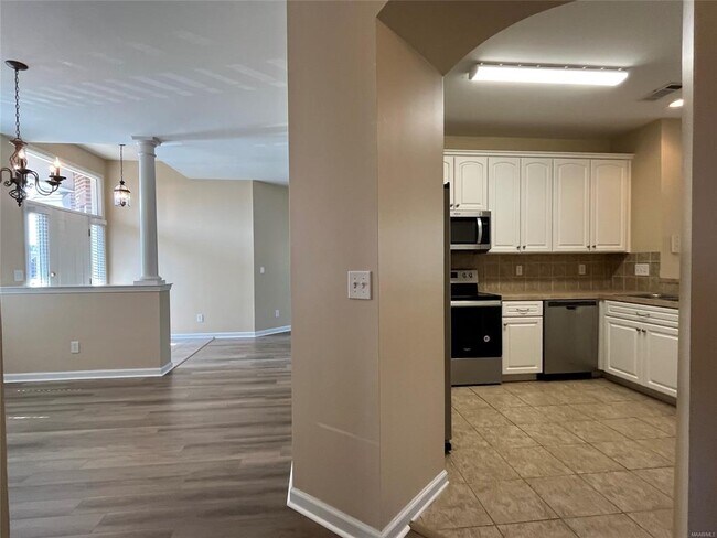 Building Photo - 8951 Alderwood Way