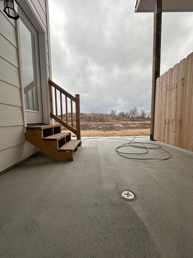 Building Photo - $1875- 4 bed 3 bath - New Build Duplex in a beautiful neighborhood!