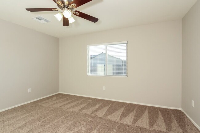 Building Photo - 7084 S Victor Dr