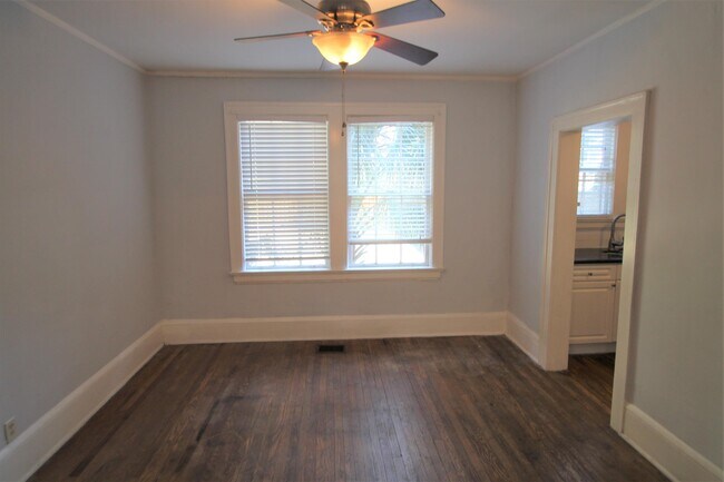 Building Photo - 1025 Goodwin St