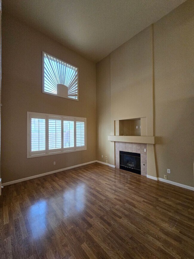 Building Photo - 816 Bow Creek Ln