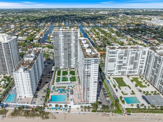 Building Photo - 4280 Galt Ocean Dr