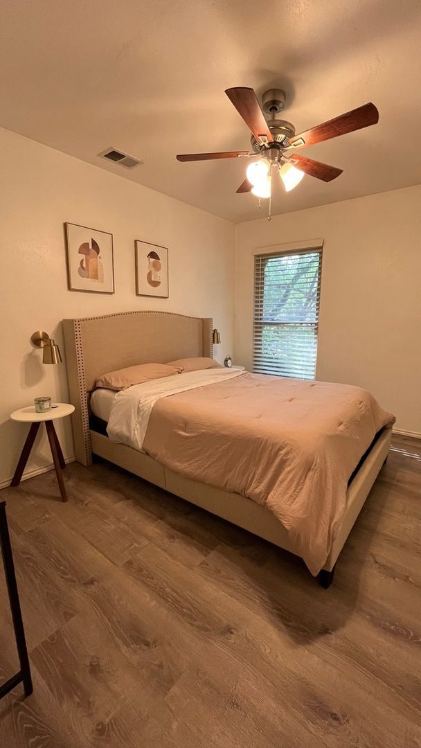 Building Photo - Spacious 4BR House in San Antonio