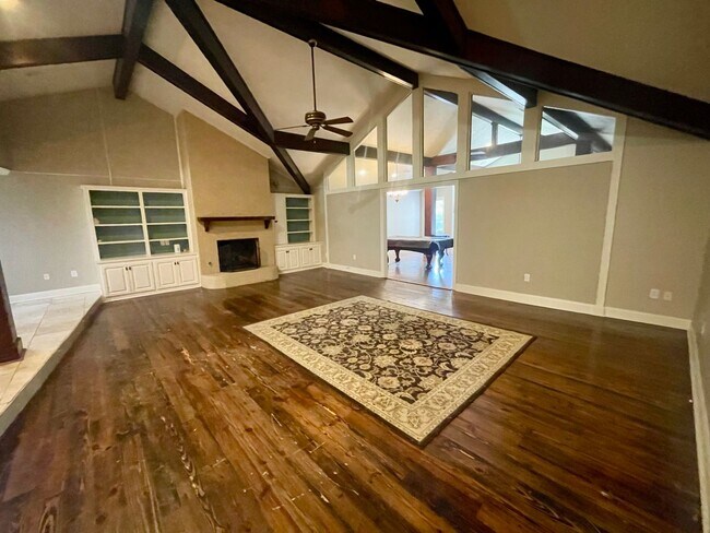 Building Photo - 204 Bay Park Dr