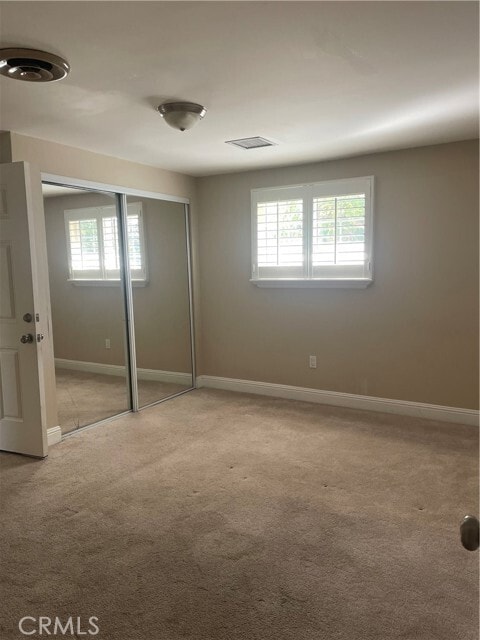 Building Photo - 10140 W Live Oak Ave