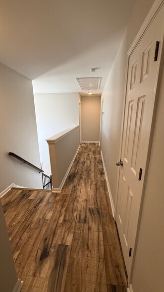 Building Photo - 2010 Lisa Springs Dr SW