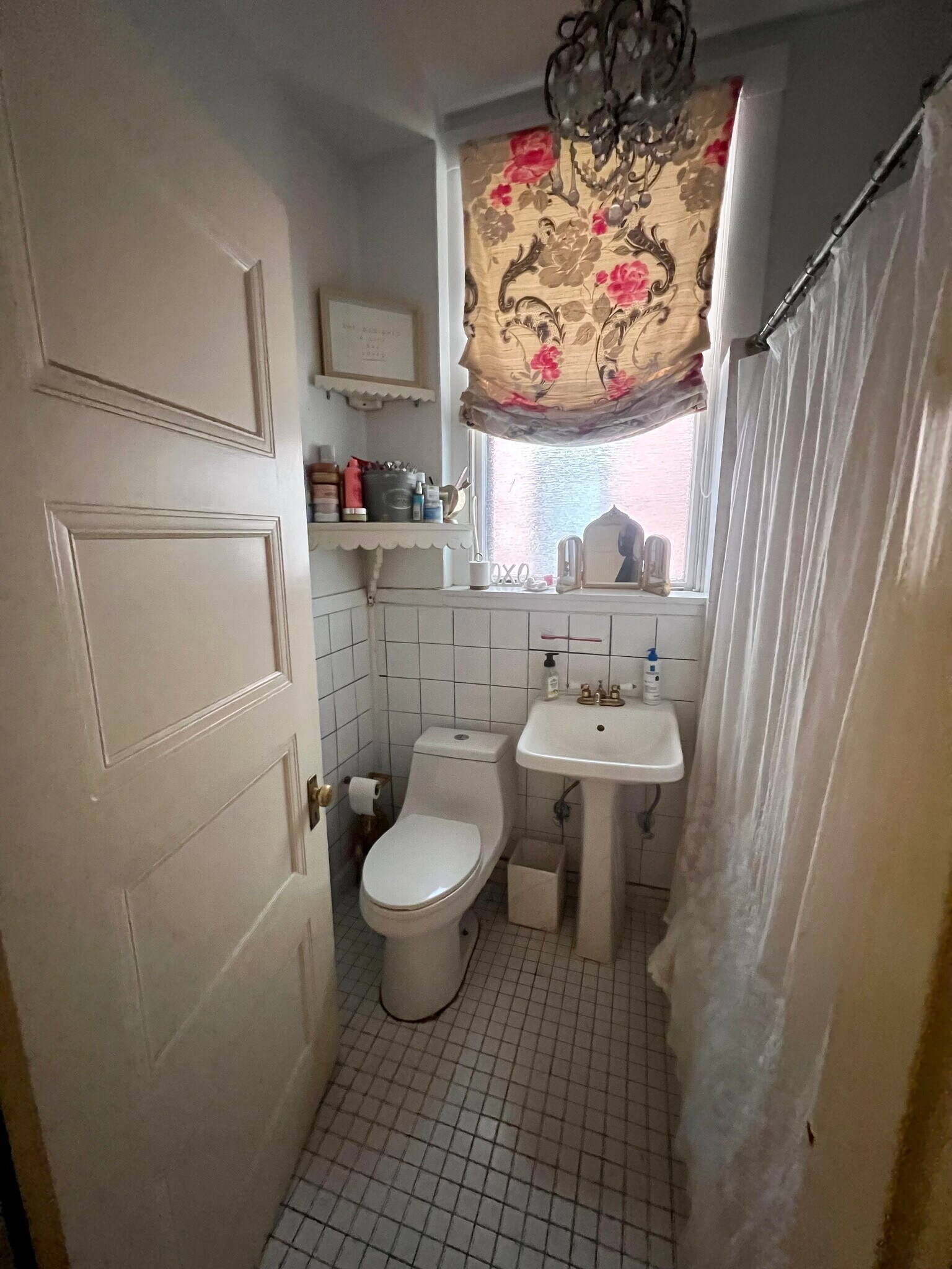 Bathroom - 306 Commonwealth Ave