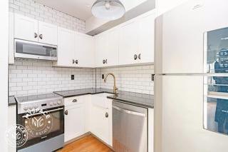 Building Photo - 31 Brooklyn Ave