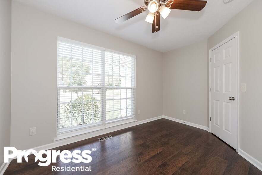 Building Photo - 529 Leslie Ann Ct