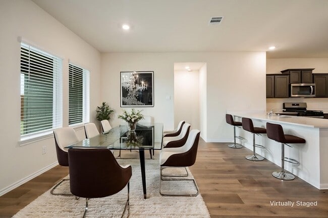 Building Photo - 1324 Stuarts Frst Dr