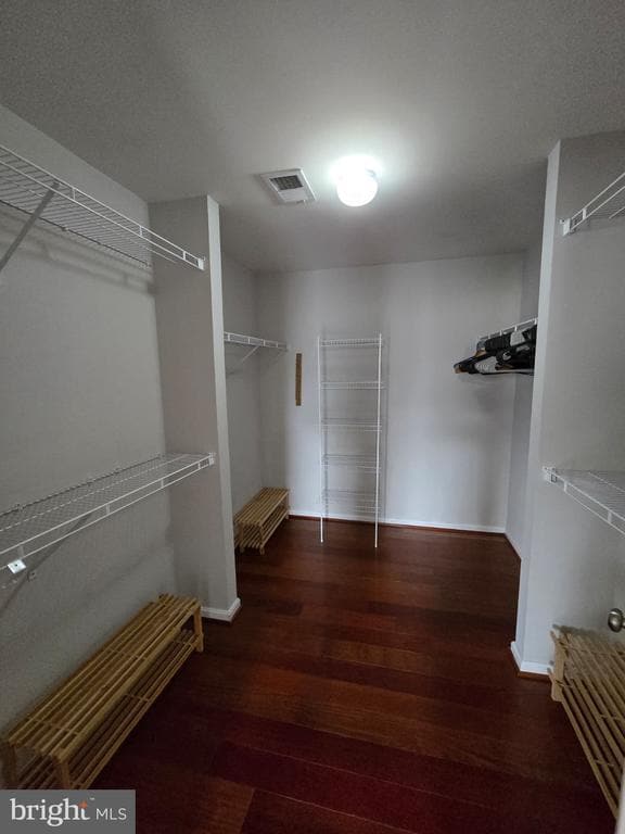 Building Photo - 20306 Baymeadow Ct