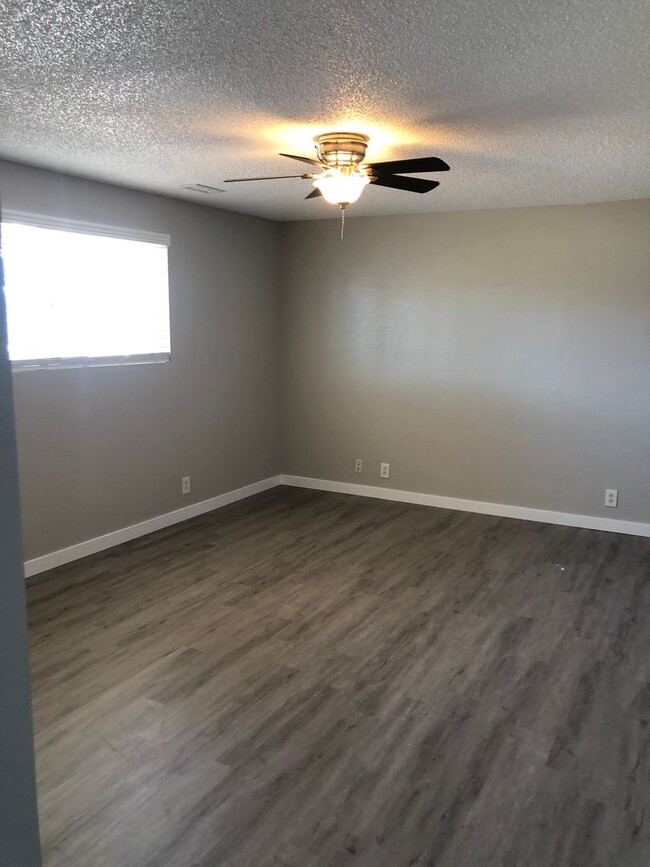 Building Photo - BEAUTIFUL HOME FOR RENT IN WEST VALLEY!