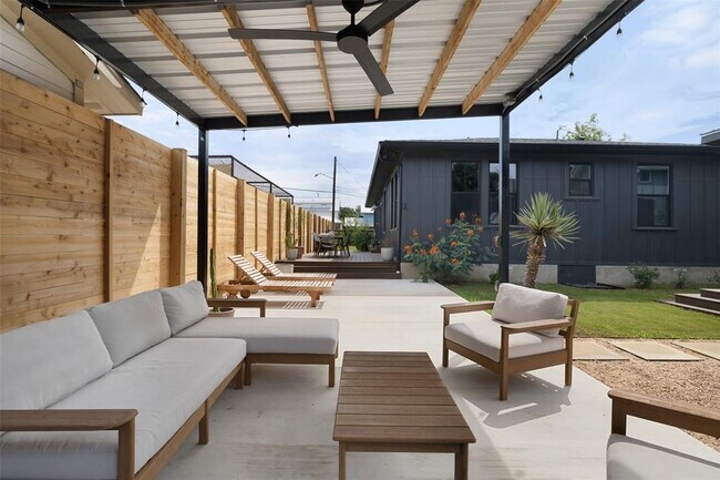 Building Photo - 4703 Delores Ave