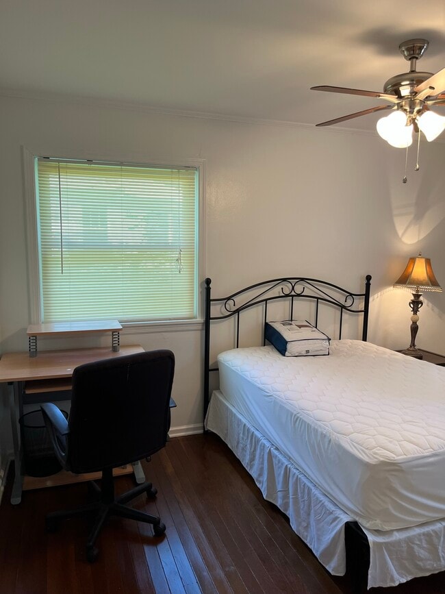 Building Photo - 123 S Jefferson St