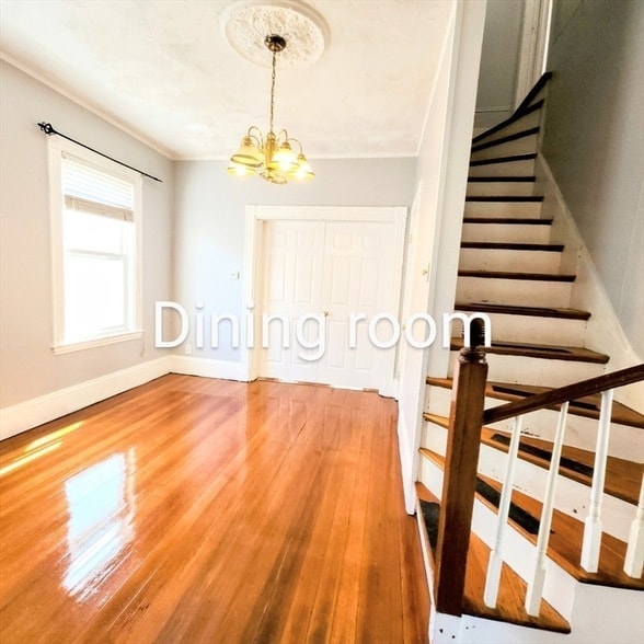 Building Photo - 28 Corona St