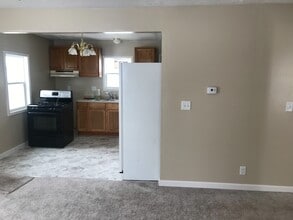 Building Photo - Recently Updated!