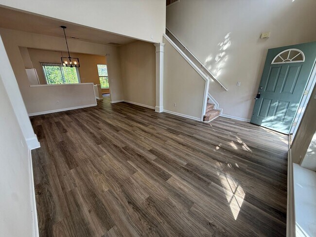 Building Photo - 146 Brentfield Loop