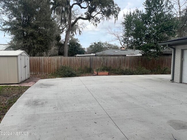 Building Photo - 2374 Stafford Dr
