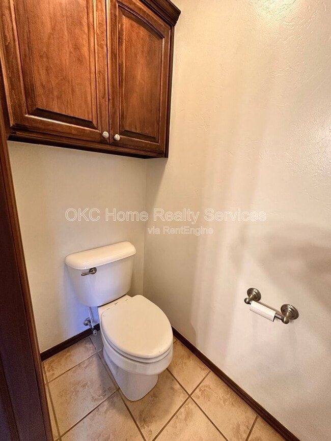 Building Photo - 13204 SW 2nd Terrace