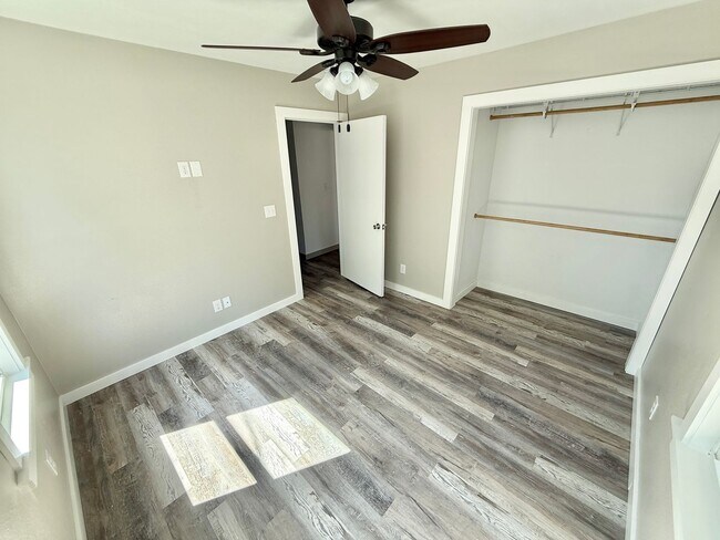 Building Photo - 402 Bonner St