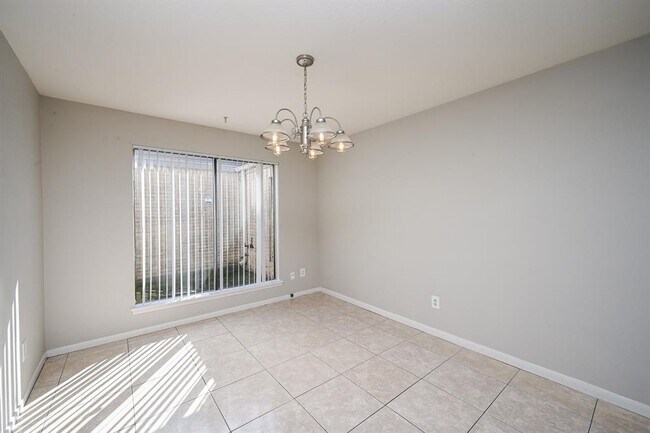 Building Photo - 7702 Quail Meadow Dr