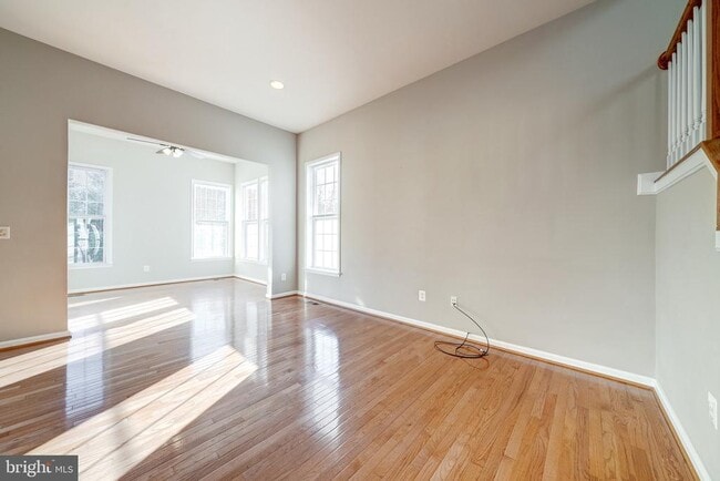 Building Photo - 42029 Bushclover Terrace