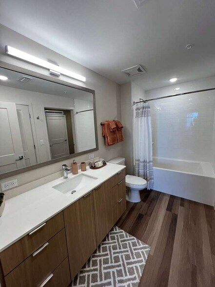 Building Photo - 2910 SW 69th Ave