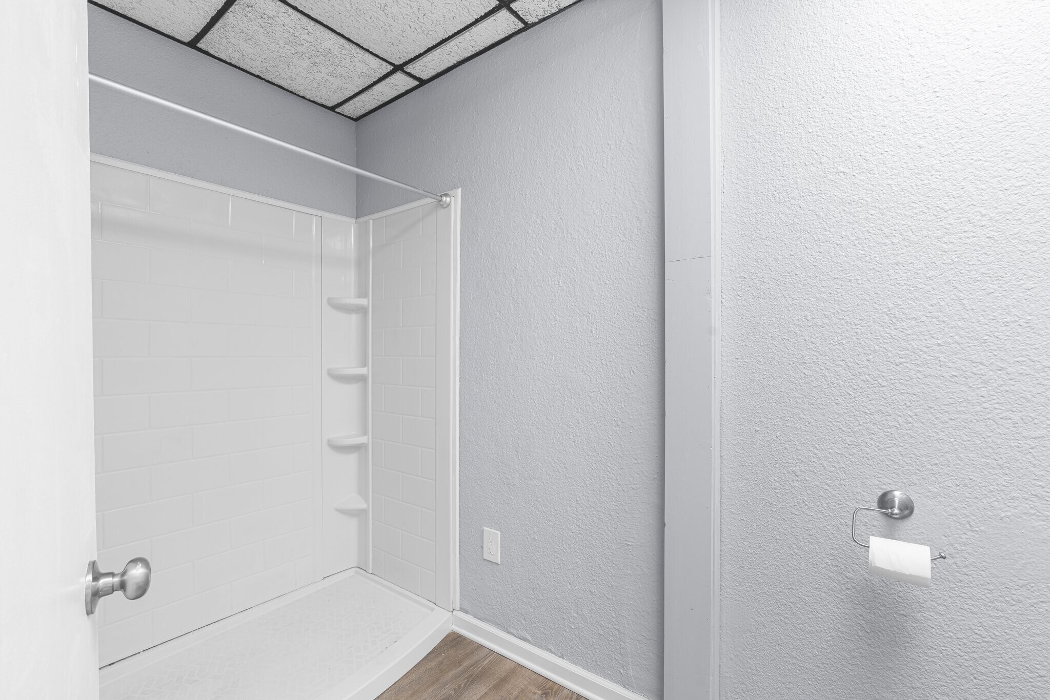 Building Photo - 404 N Superior St