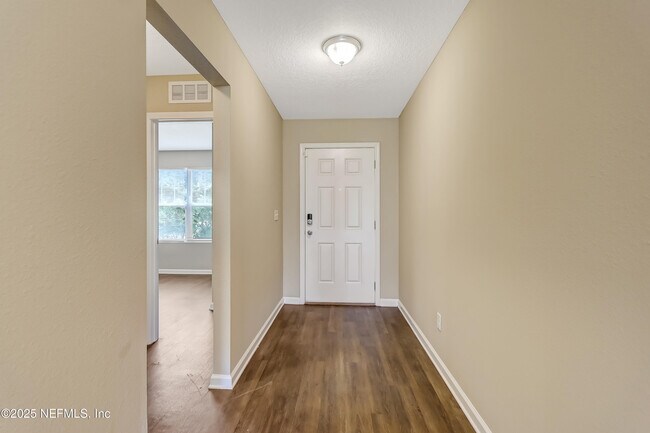 Building Photo - 8151 Lanette St