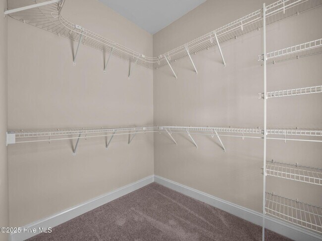 Building Photo - 541 Park Meadows Dr