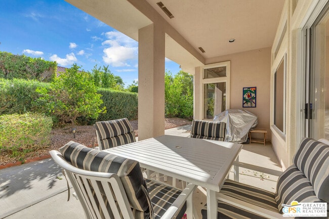 Building Photo - 37468 Westridge Ave