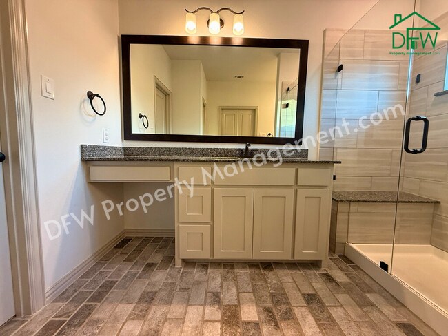 Building Photo - Spacious 3-Bedroom Townhome in Prime Arlington Location – Stylish, Modern, and Move-In Ready!