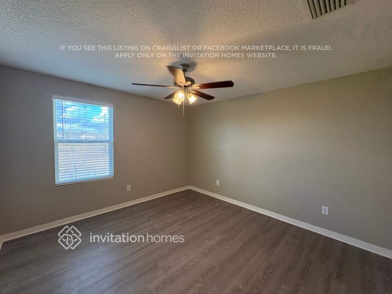 Building Photo - 35859 Jenny Lynne Cir