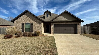 Building Photo - ***750 Fontana Street***