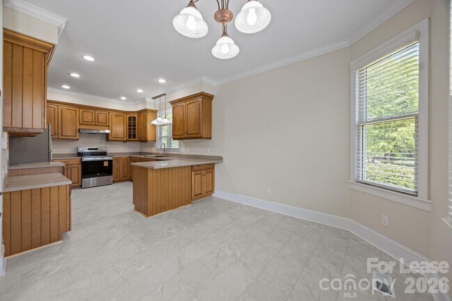 Building Photo - 5109 McCallum Mdws Dr