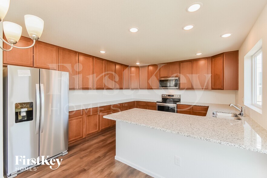 Building Photo - 10610 Luneth Dr