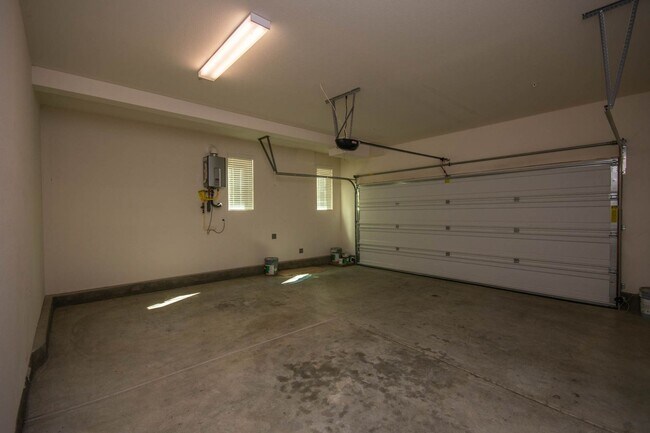 Building Photo - 3BD Home in the Belmount Community of San ...