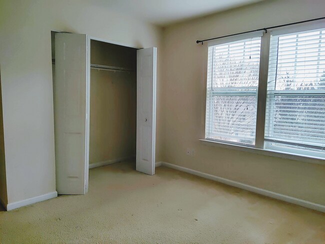 Building Photo - 320 Hammond Oak Ln
