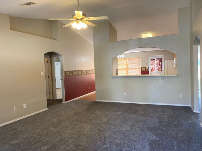 Building Photo - Gorgeous 3 Bed / 2 Bath Home in Fort Smith...