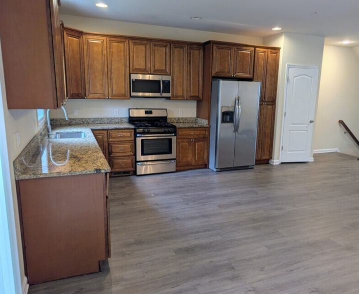 Building Photo - 2769 Monticello Ln