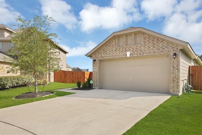 Building Photo - 10402 Lake of the Ozarks Dr