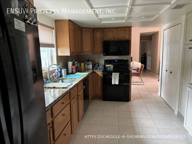 Building Photo - 12724 95th St N