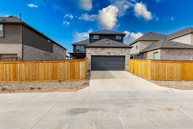 Building Photo - 2808 Stone Branch Dr