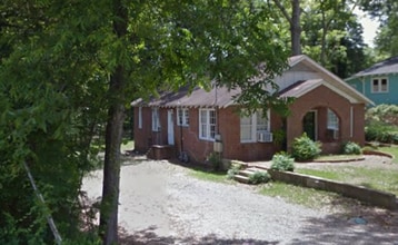Building Photo - One Bedroom Duplex